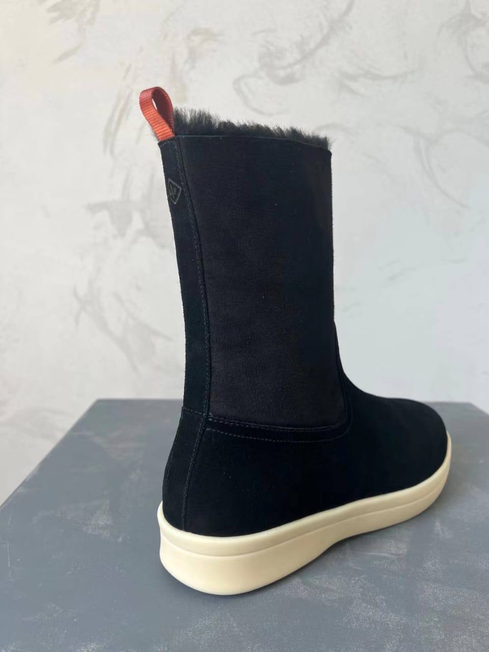 Замшевые ботинки повседневные Loro Piana BP-24694 Замшевые ботинки повседневные Loro Piana BP-24694