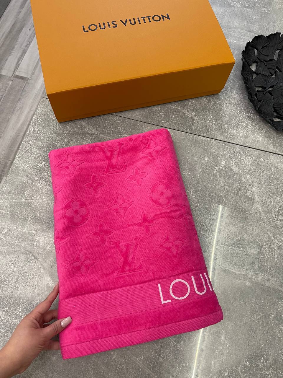 Полотенце Louis Vuitton BP-43342 стильное Полотенце Louis Vuitton BP-43342 стильное