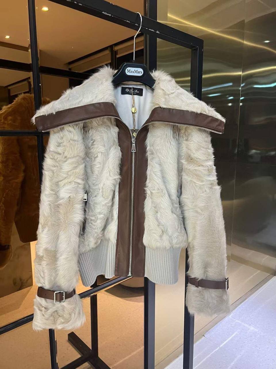 Повседневная куртка женская Loro Piana BP-43105 Повседневная куртка женская Loro Piana BP-43105