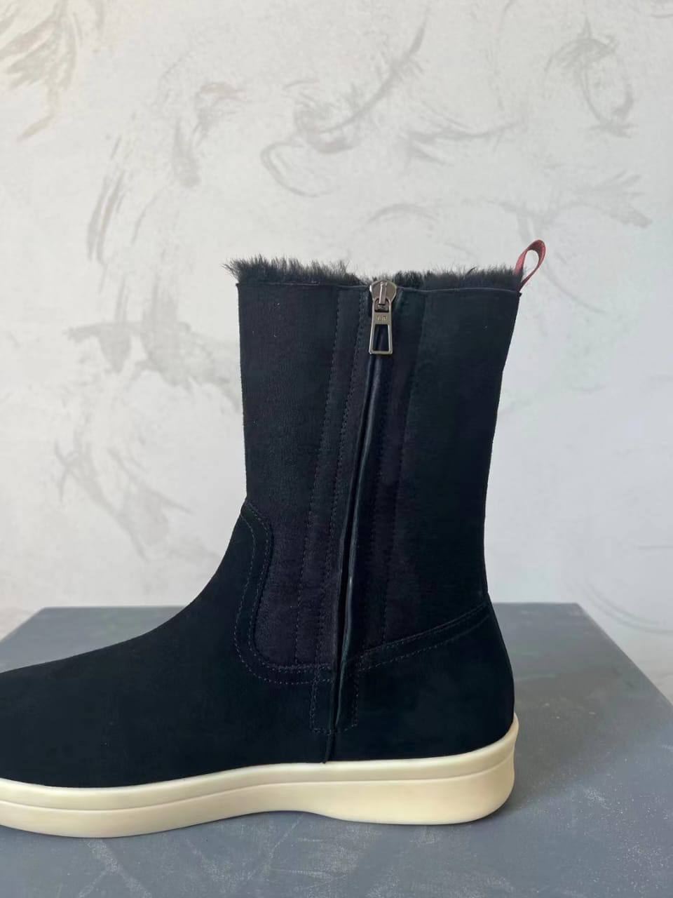 Замшевые ботинки повседневные Loro Piana BP-24694 Замшевые ботинки повседневные Loro Piana BP-24694