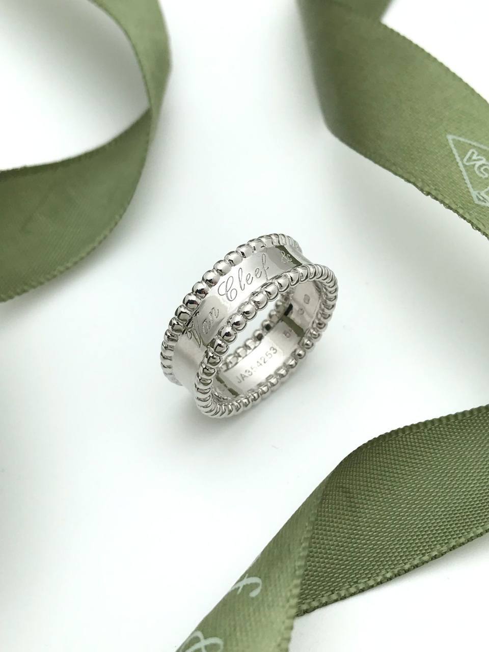 Кольцо Van Cleef BP-46823 трендовое Кольцо Van Cleef BP-46823 трендовое