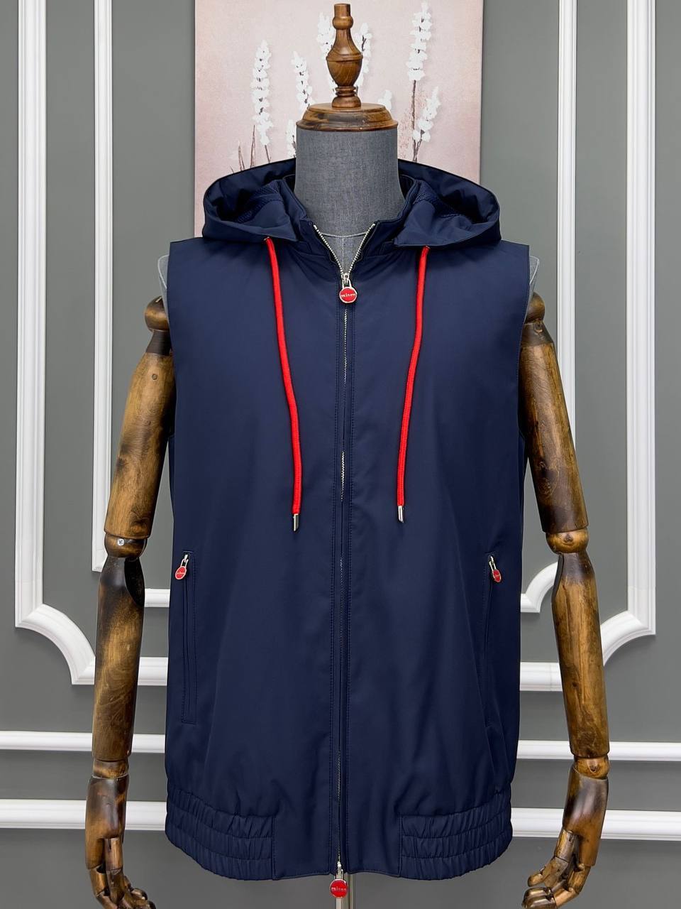 Жилет BP-49205 бренда Kiton Жилет BP-49205 бренда Kiton