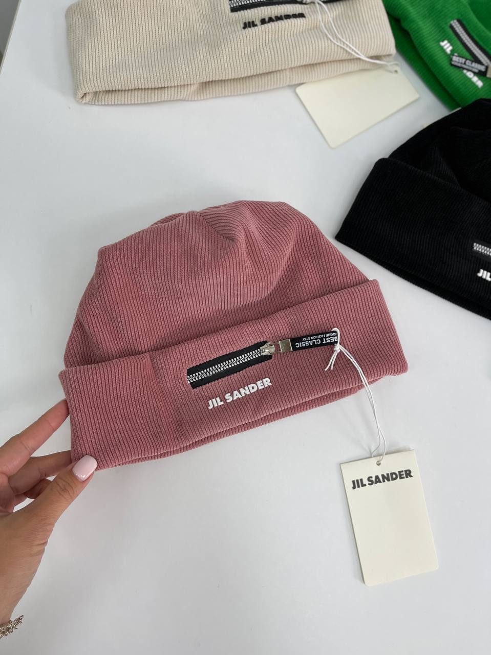 Шапка премиум Jil Sander BP-19317 Шапка премиум Jil Sander BP-19317