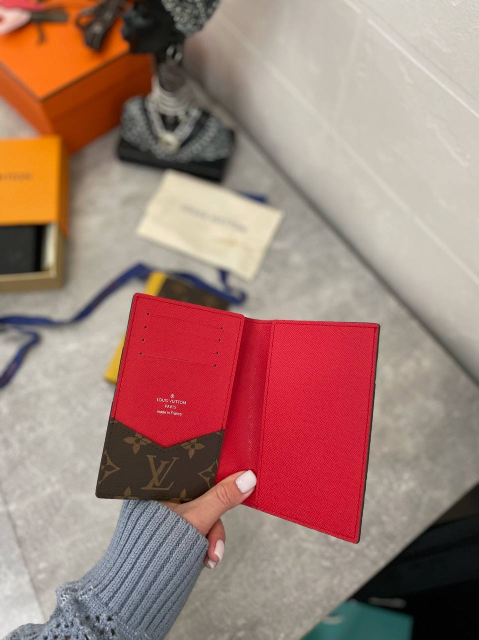 Коллекционная обложка на паспорт Louis Vuitton BP-46540 Коллекционная обложка на паспорт Louis Vuitton BP-46540