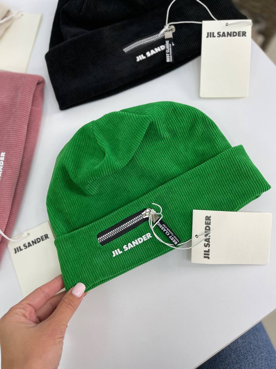 Лимитированная шапка Jil Sander BP-19314 Лимитированная шапка Jil Sander BP-19314