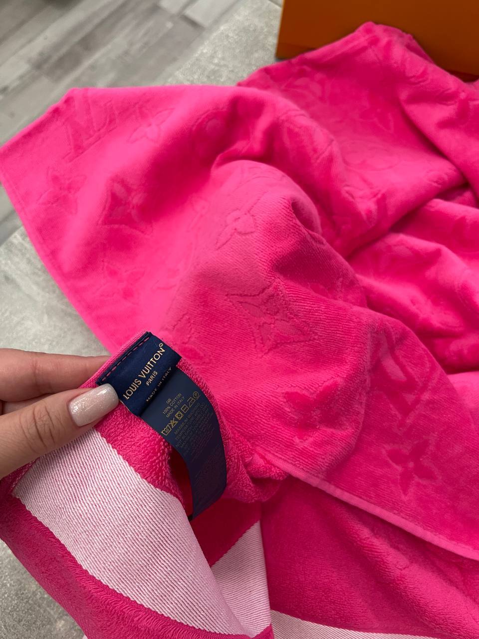 Полотенце Louis Vuitton BP-43342 стильное Полотенце Louis Vuitton BP-43342 стильное