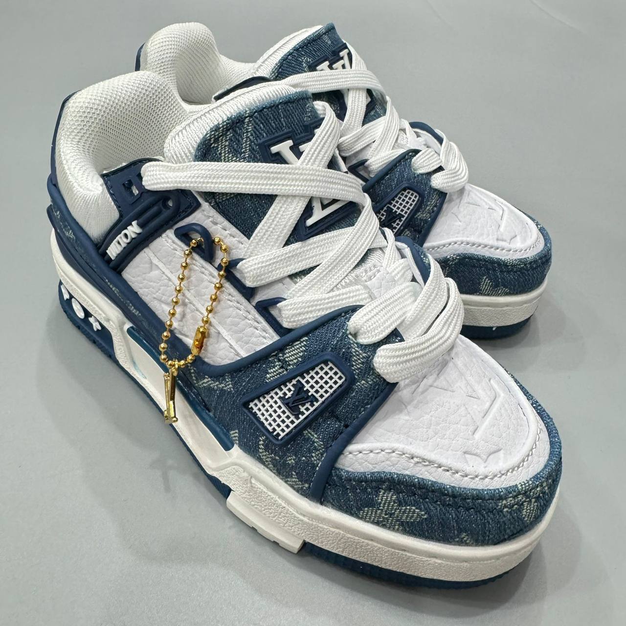 Эксклюзивные кроссовки Louis Vuitton BP-48936 Эксклюзивные кроссовки Louis Vuitton BP-48936