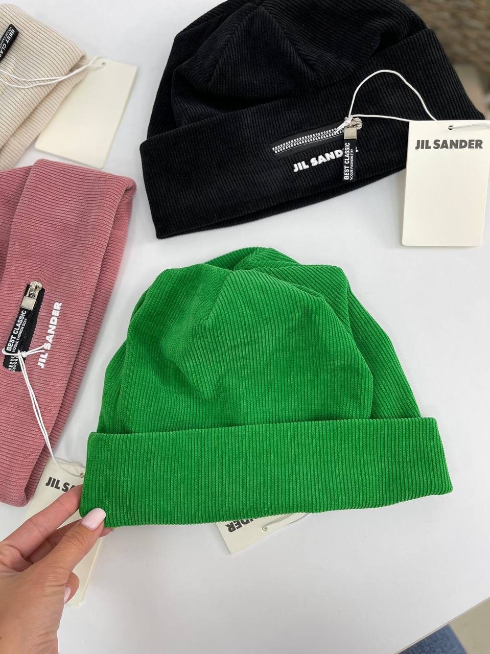 Лимитированная шапка Jil Sander BP-19314 Лимитированная шапка Jil Sander BP-19314