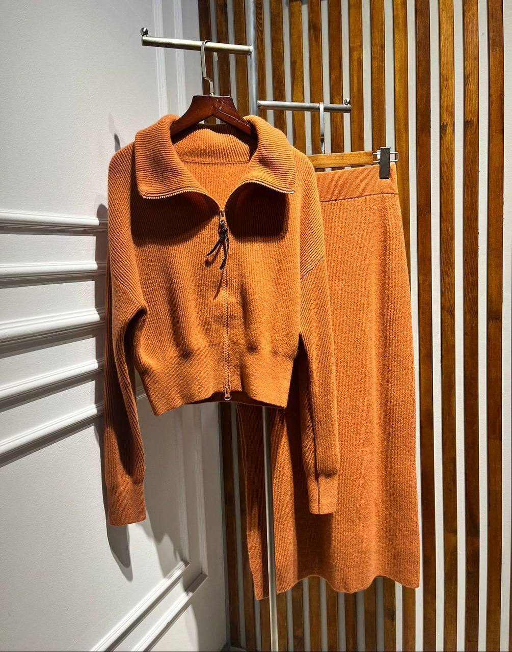 Женский костюм коллекционный BC BP-38500 Женский костюм коллекционный BC BP-38500