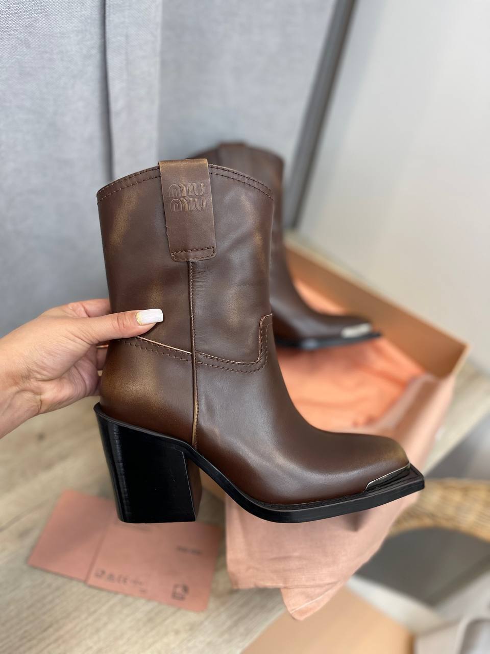 Повседневные ботинки Miu Miu BP-39964 Повседневные ботинки Miu Miu BP-39964