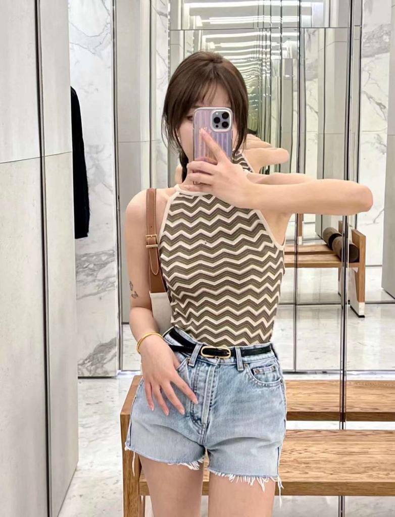 Элитный топ Yves Saint Laurent BP-30488 Элитный топ Yves Saint Laurent BP-30488