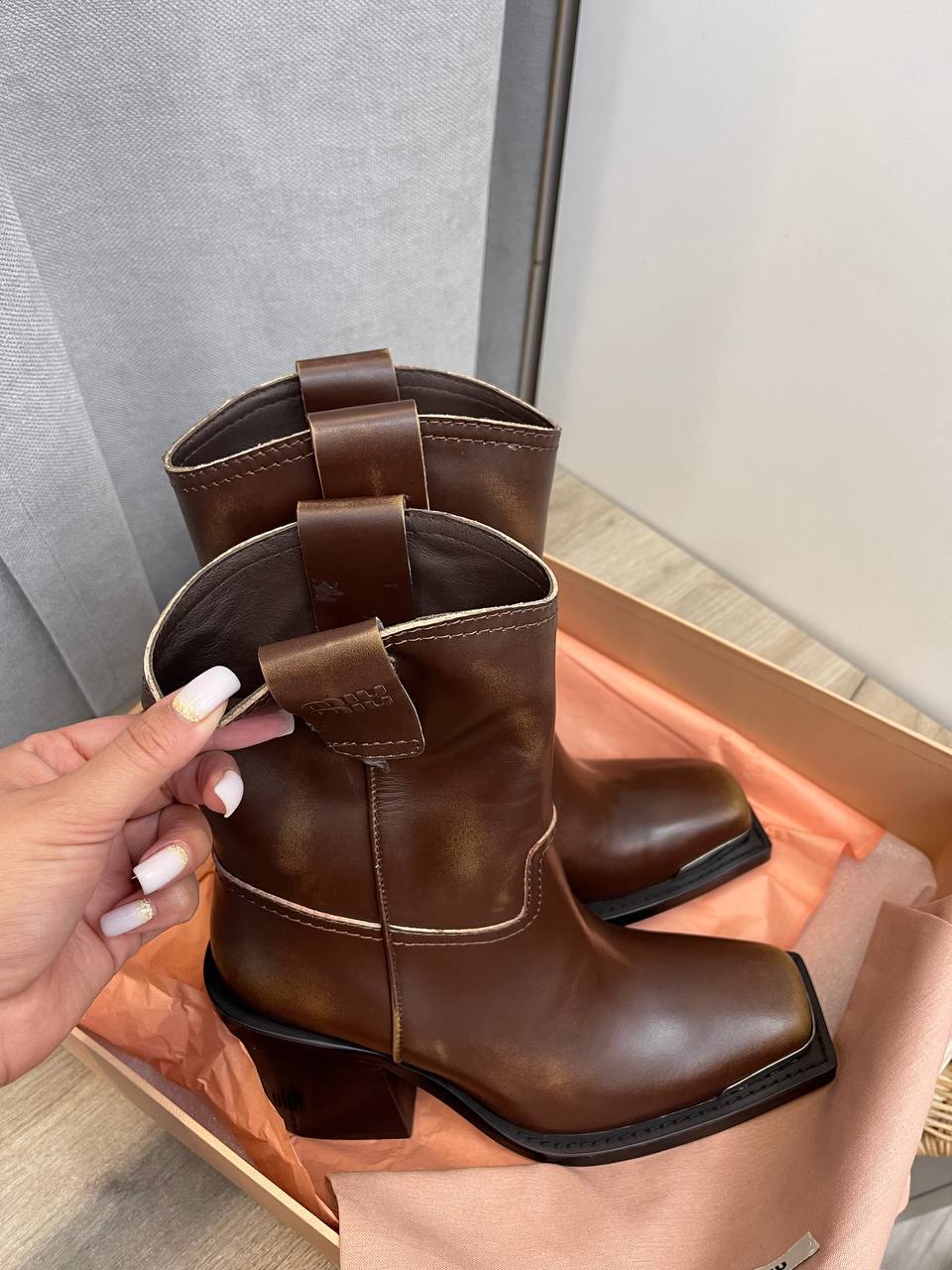 Повседневные ботинки Miu Miu BP-39964 Повседневные ботинки Miu Miu BP-39964