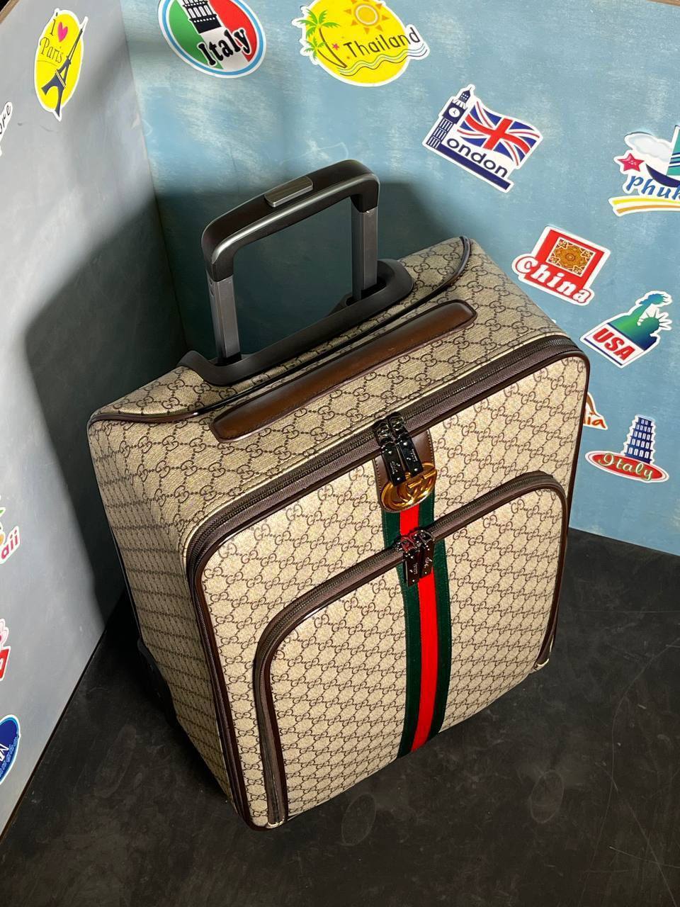 Чемодан водонепроницаемый Gucci BP-21299 Чемодан водонепроницаемый Gucci BP-21299