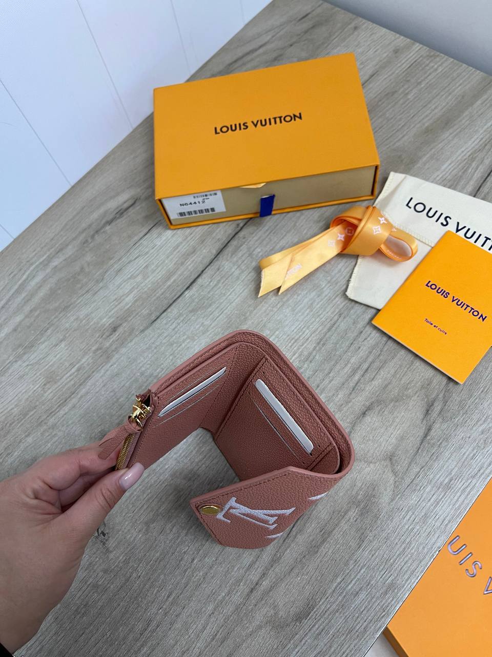 Элитный кошелек Louis Vuitton BP-25403 Элитный кошелек Louis Vuitton BP-25403