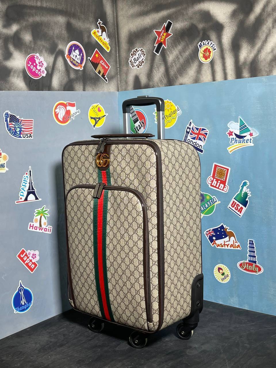 Чемодан водонепроницаемый Gucci BP-21299 Чемодан водонепроницаемый Gucci BP-21299