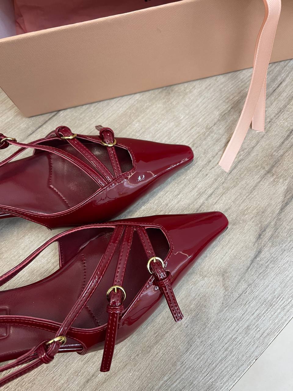 Трендовые туфли Miu Miu BP-48877 Трендовые туфли Miu Miu BP-48877