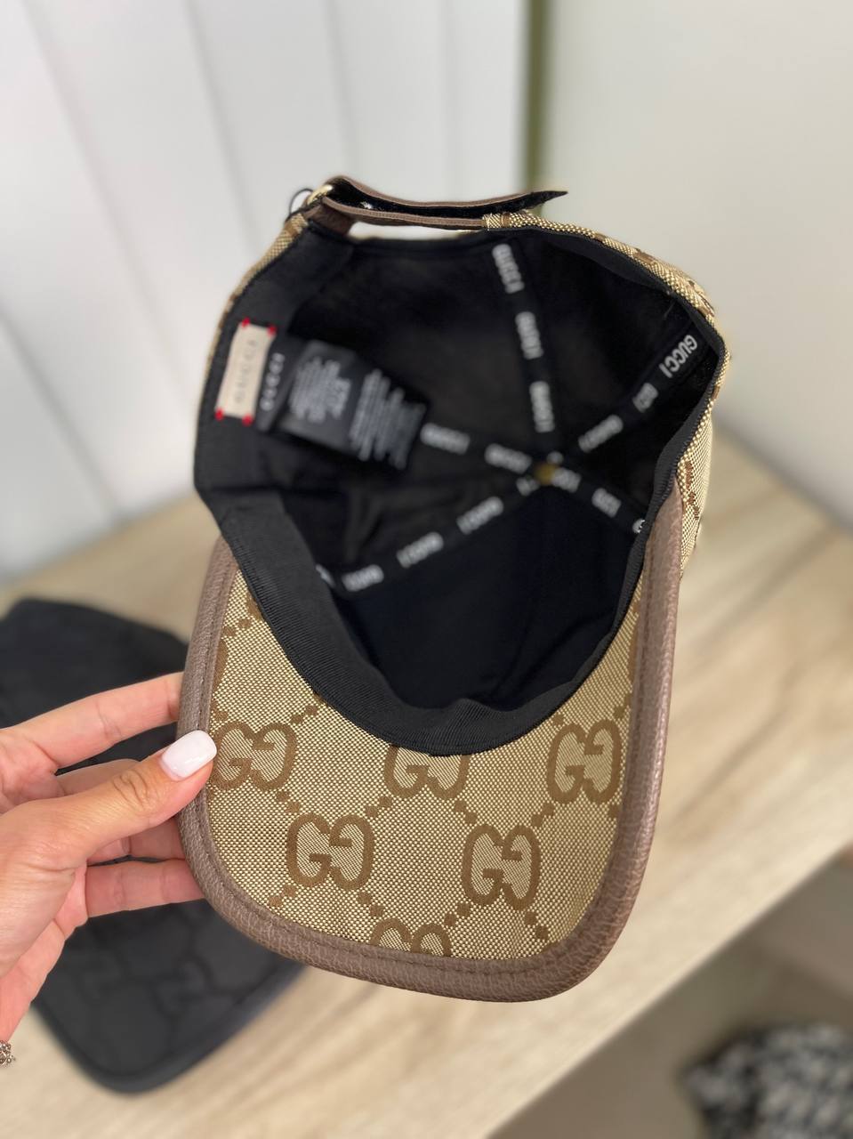 Коллекционная бейсболка Gucci BP-16934 Коллекционная бейсболка Gucci BP-16934