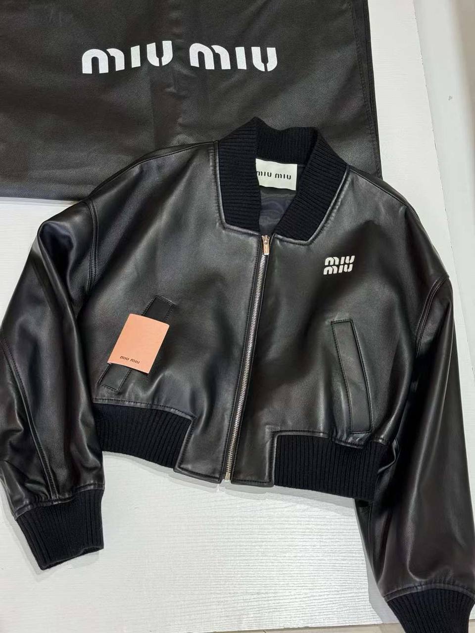 Бомбер кожаный Miu Miu BP-49861 Бомбер кожаный Miu Miu BP-49861