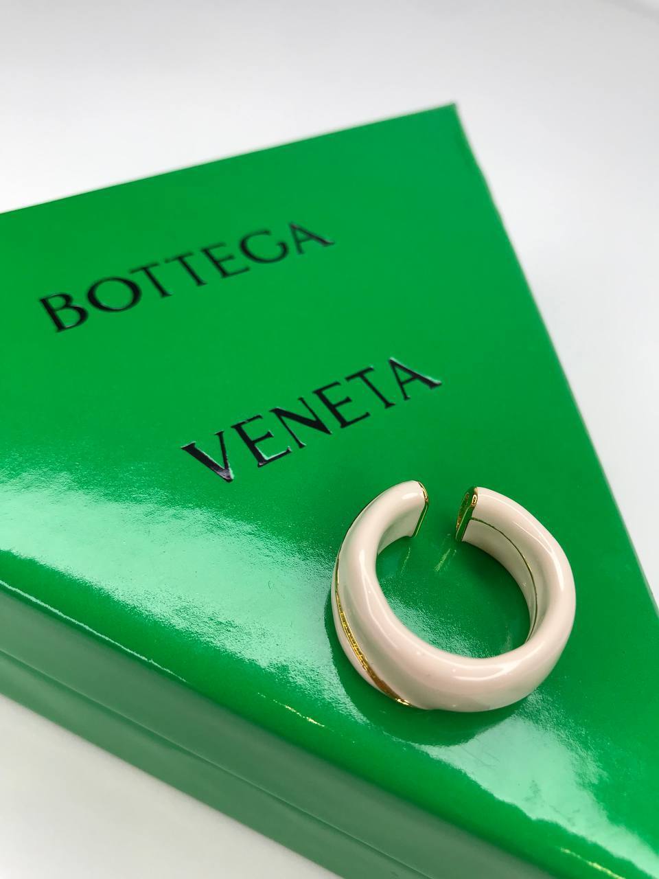 Трендовое кольцо Bottega Veneta BP-13303 Трендовое кольцо Bottega Veneta BP-13303