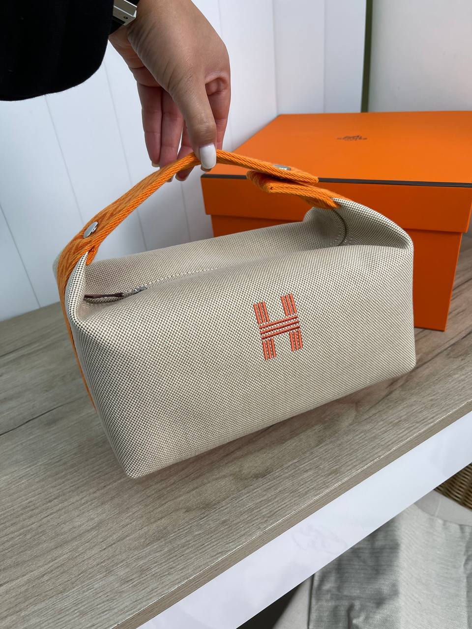 Косметичка кремовая женская премиум Hermes BP-19730 Косметичка кремовая женская премиум Hermes BP-19730