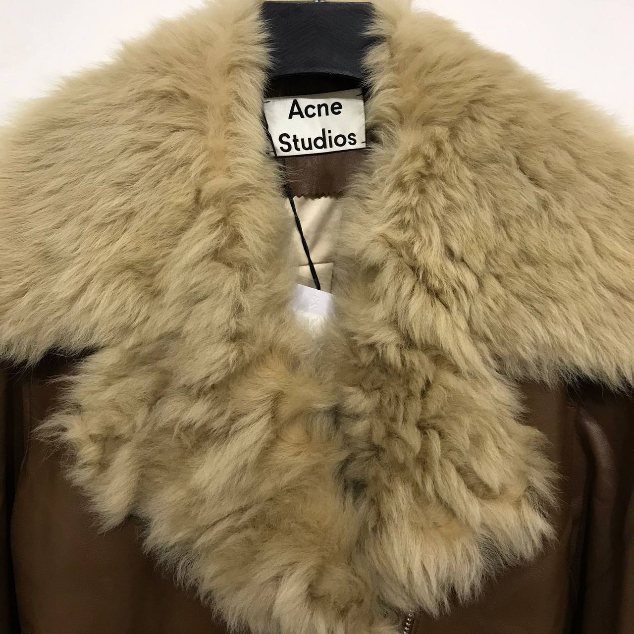 Эксклюзивная дублёнка Acne BP-23373 Эксклюзивная дублёнка Acne BP-23373