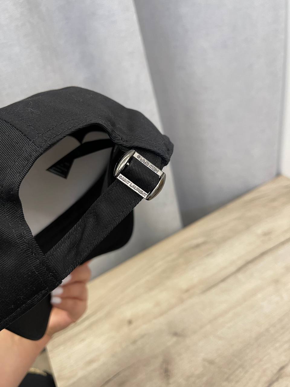 Бейсболка Yves Saint Laurent BP-50668 Бейсболка Yves Saint Laurent BP-50668