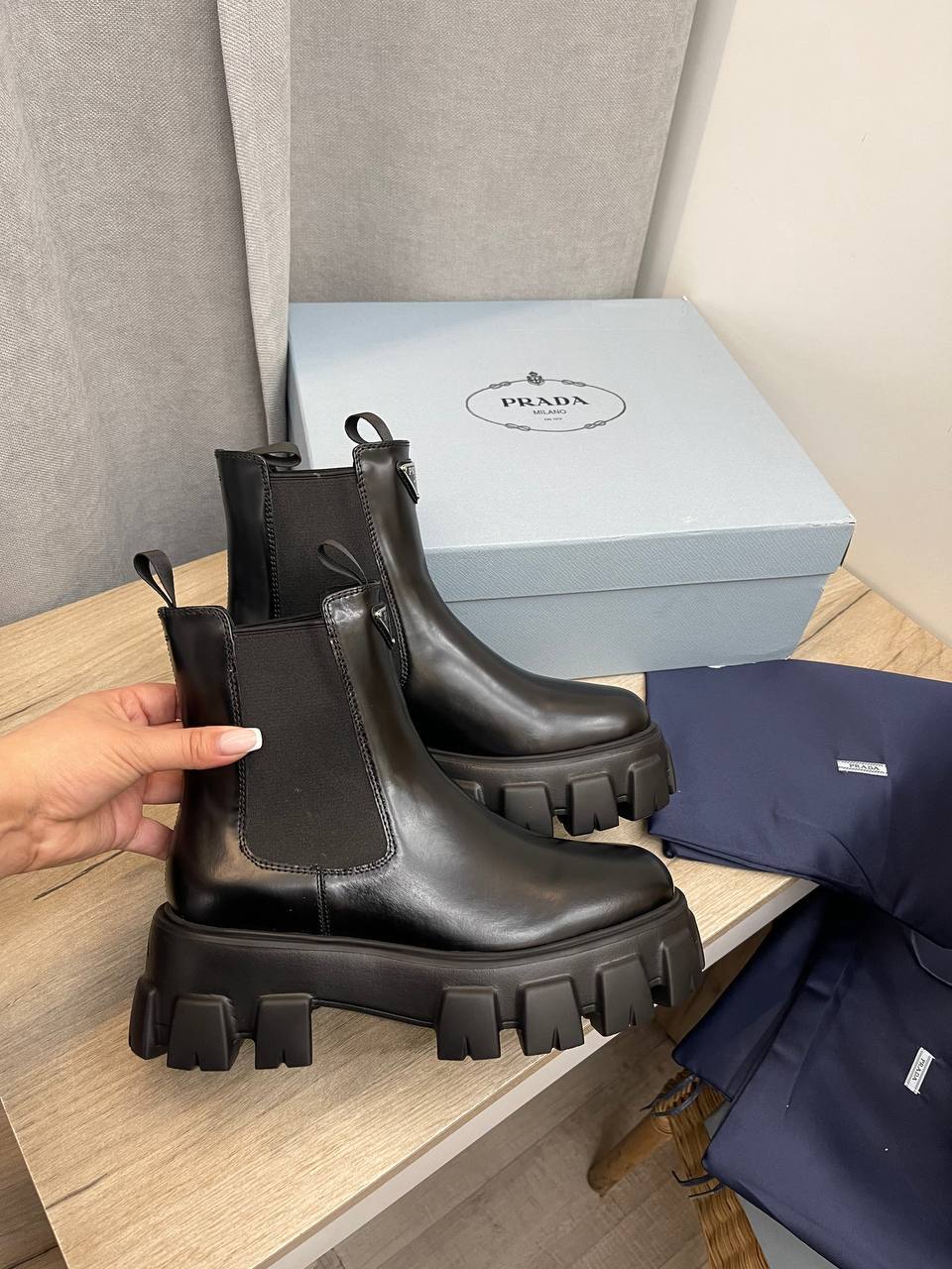 Коллекционные ботинки Prada BP-46130 Коллекционные ботинки Prada BP-46130