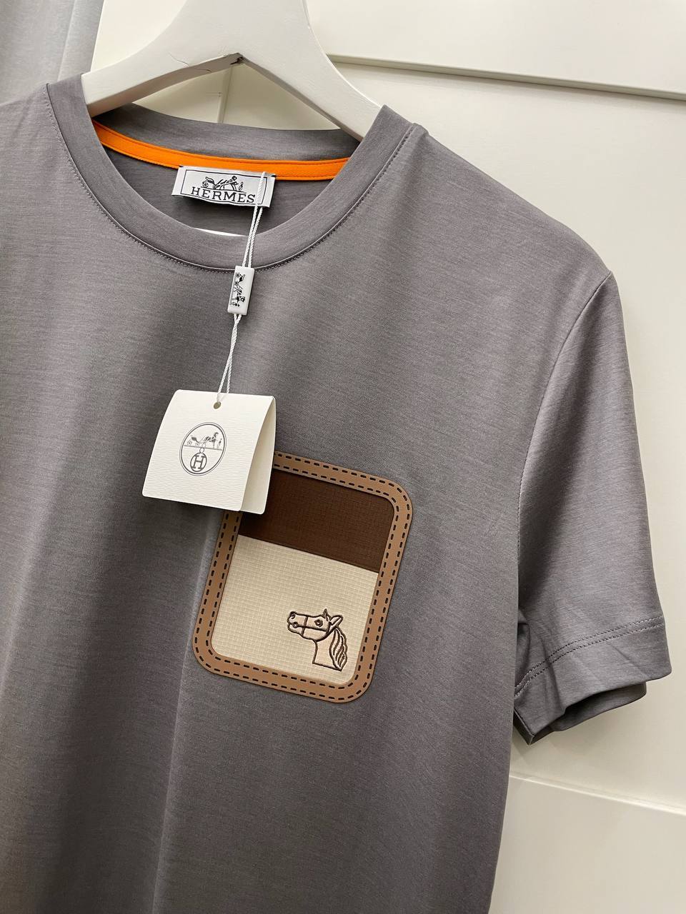 Трендовая футболка Hermes BP-47879 Трендовая футболка Hermes BP-47879