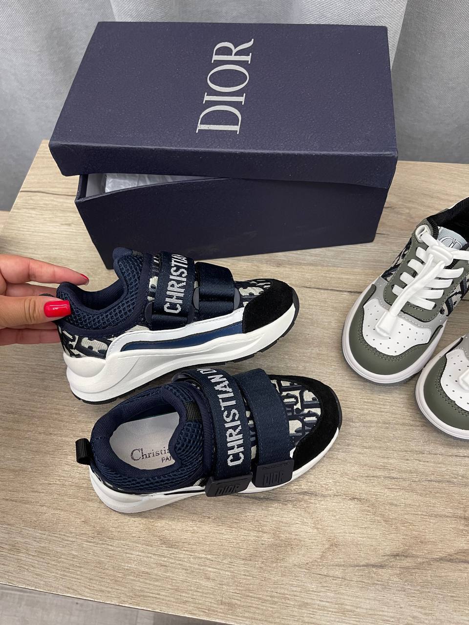 Кроссовки стильные Christian Dior BP-53966 Кроссовки стильные Christian Dior BP-53966