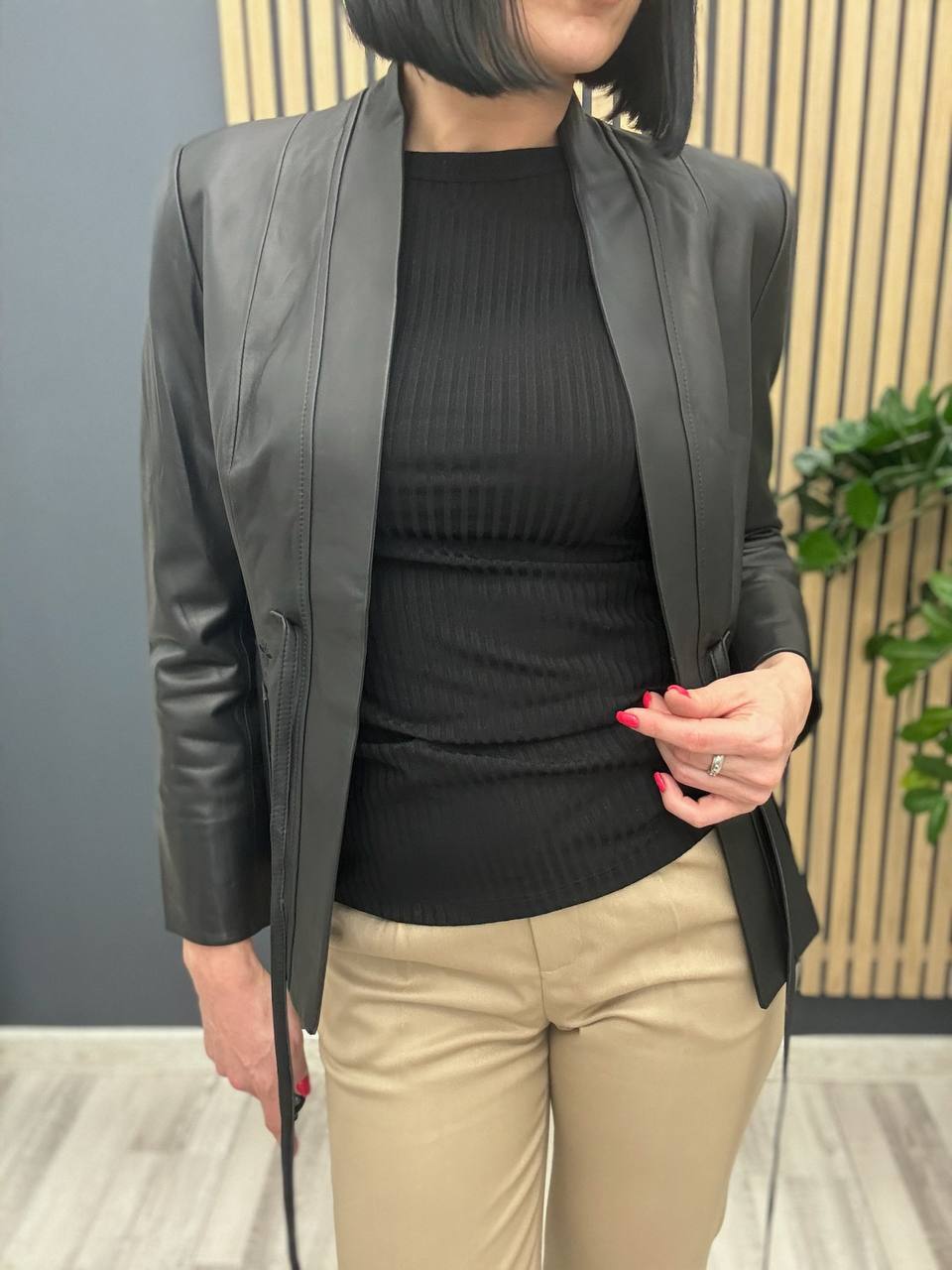 Жакет кожаный Christian Dior BP-48193 Жакет кожаный Christian Dior BP-48193