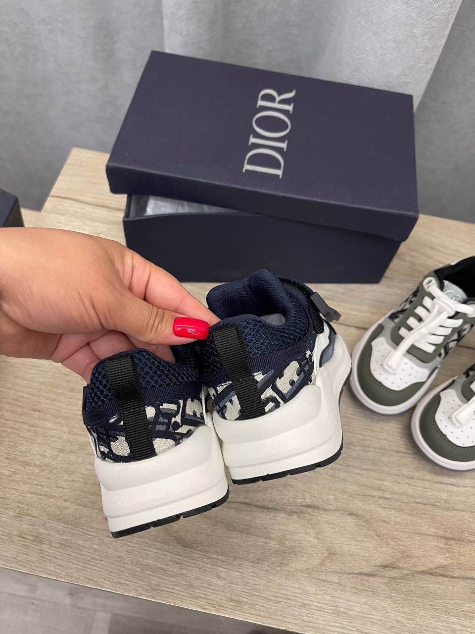 Элитные кроссовки Christian Dior BP-52771 Элитные кроссовки Christian Dior BP-52771