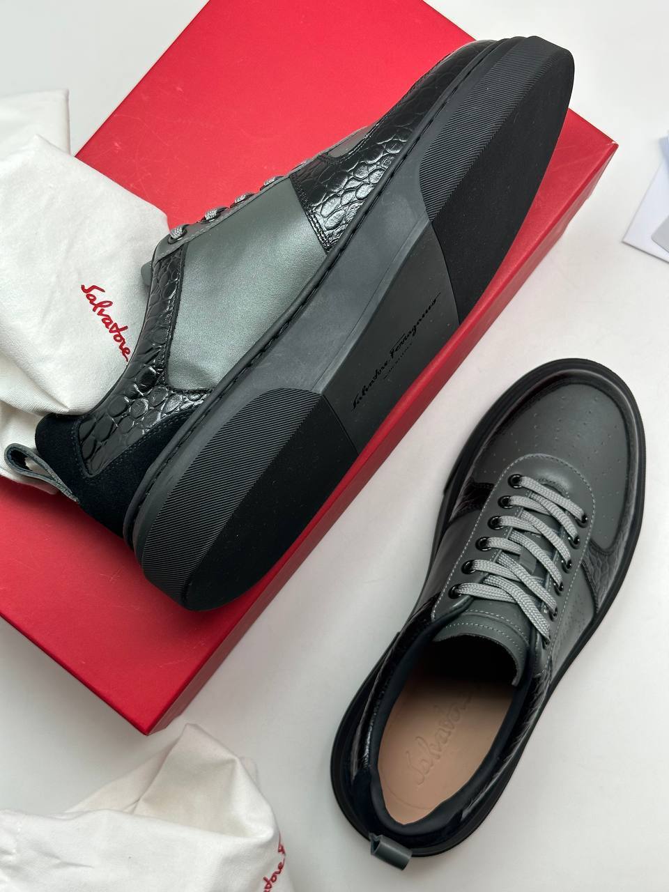 Salvatore Ferragamo стильные мужские кеды BP-26559 Salvatore Ferragamo стильные мужские кеды BP-26559