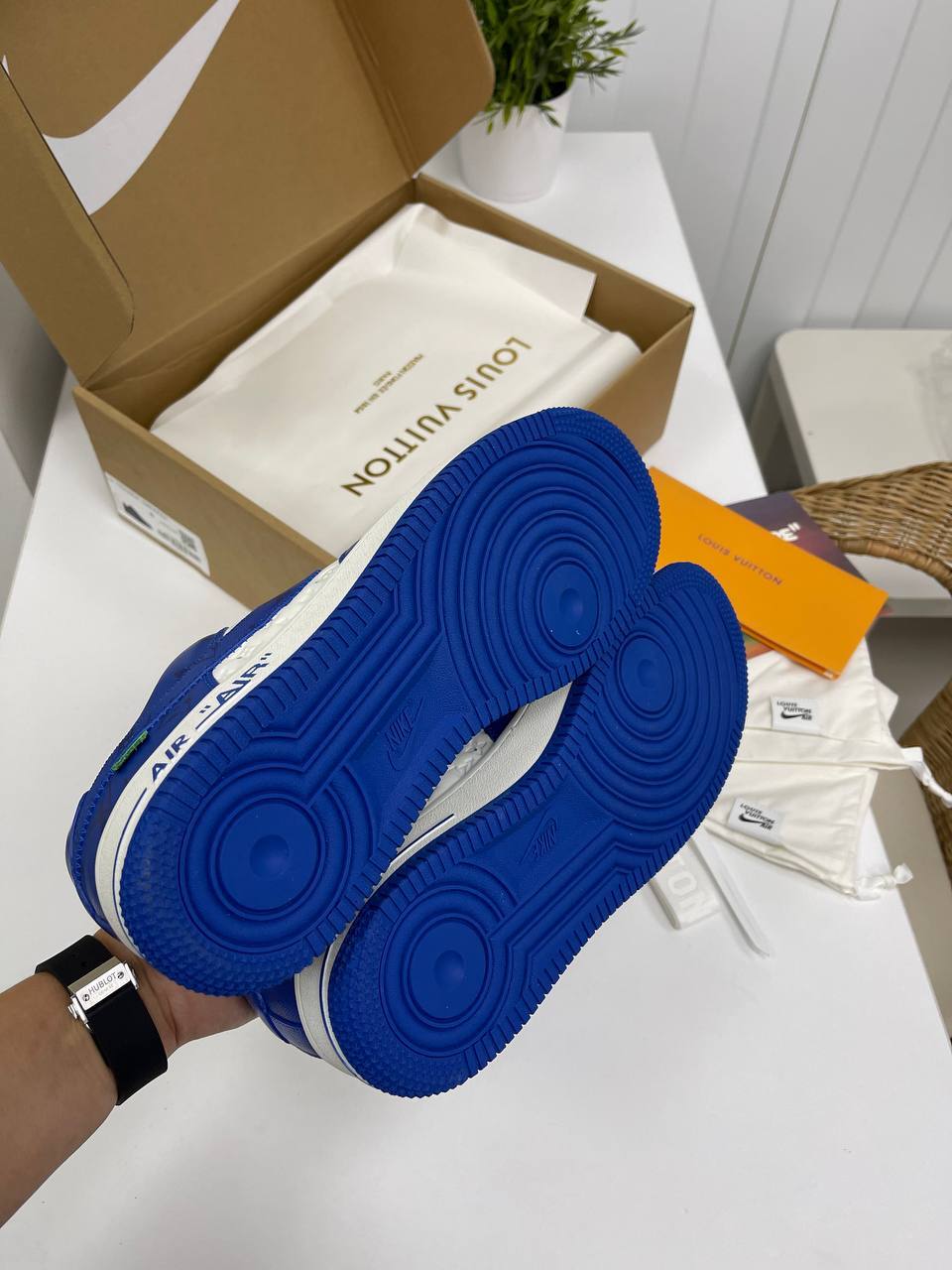 Женские коллекционные кеды Louis Vuitton BP-21215 Женские коллекционные кеды Louis Vuitton BP-21215