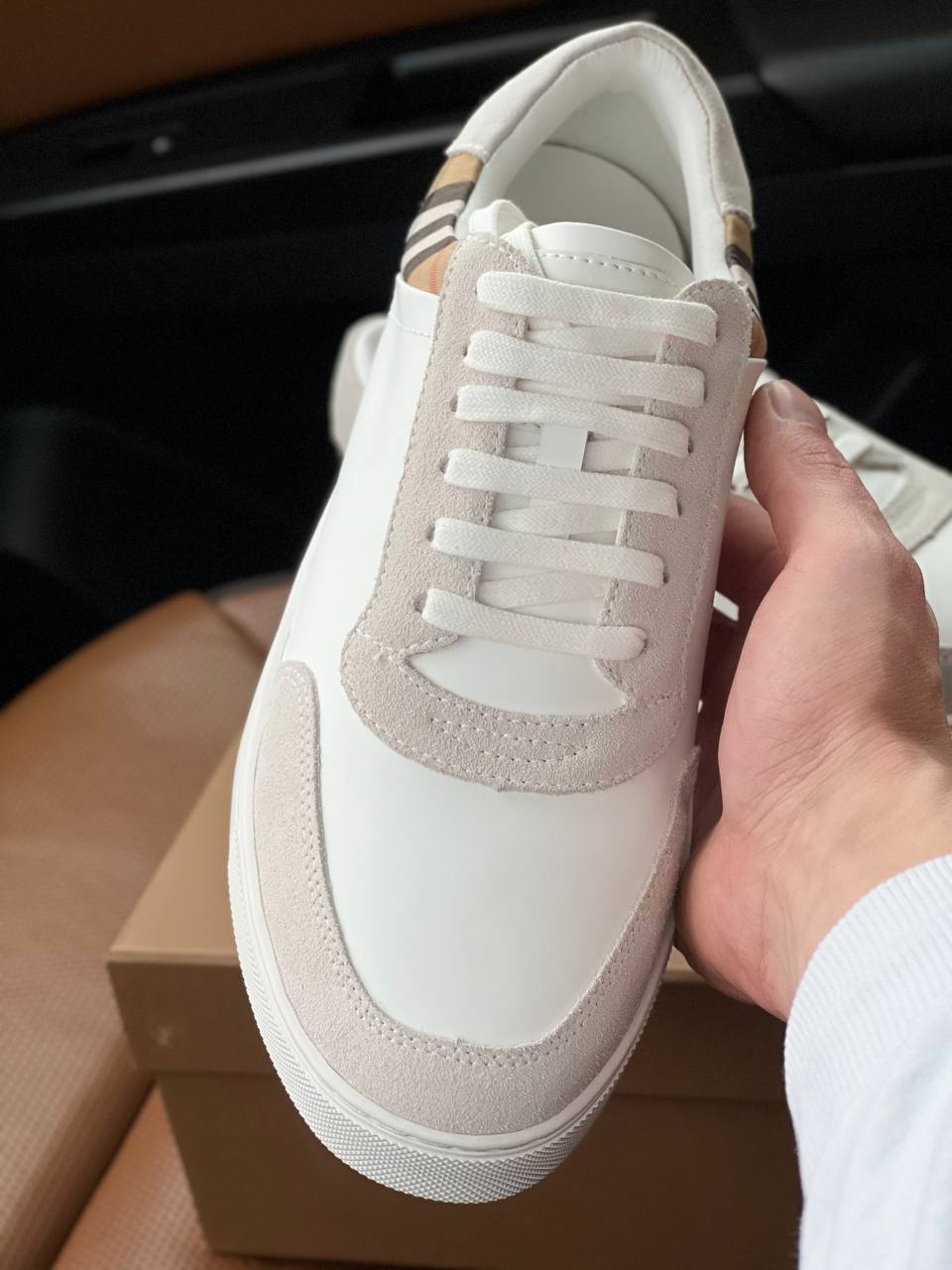 Трендовые кеды белые Burberry BP-695851 Трендовые кеды белые Burberry BP-695851