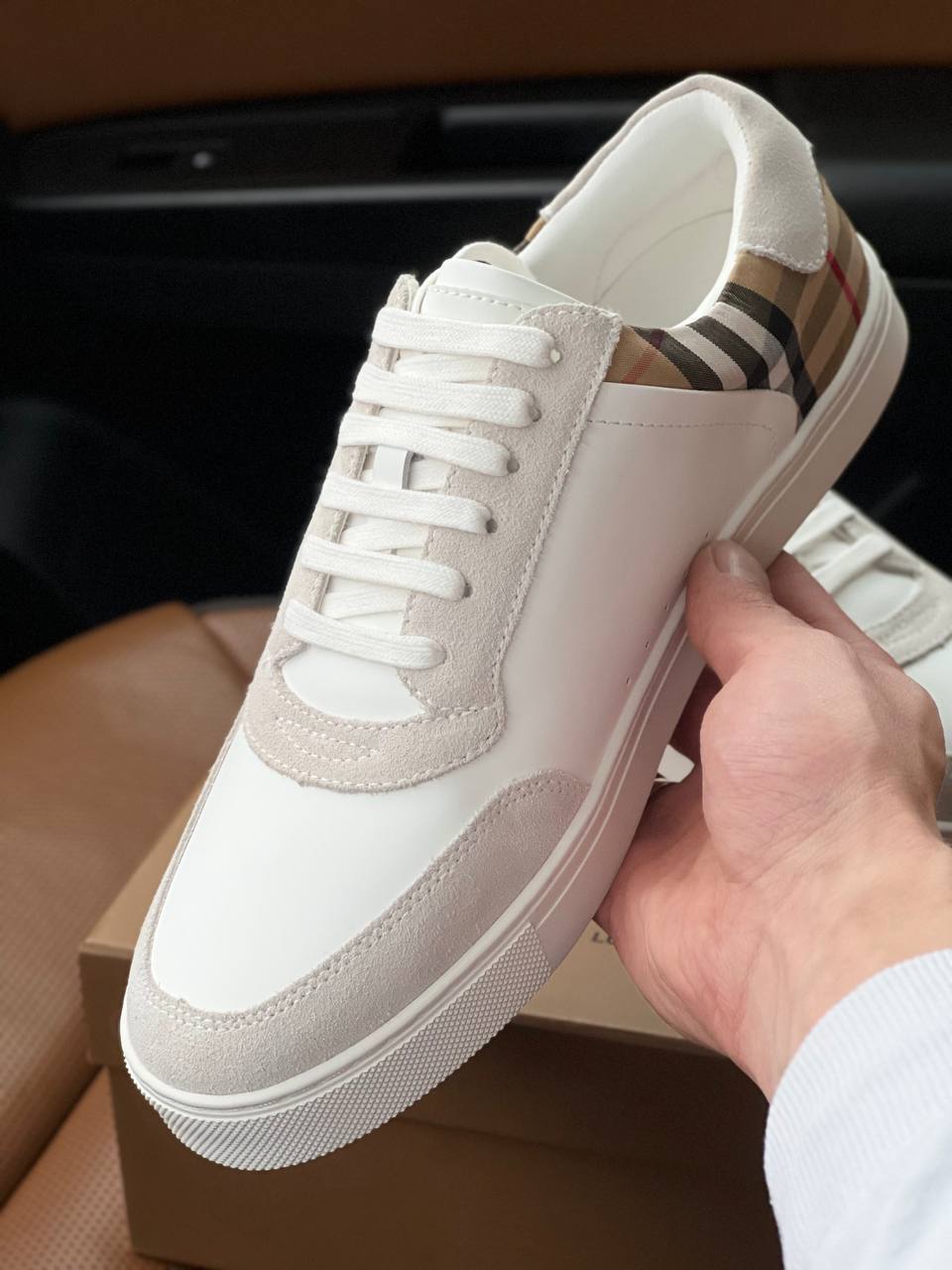 Трендовые кеды белые Burberry BP-695851 Трендовые кеды белые Burberry BP-695851