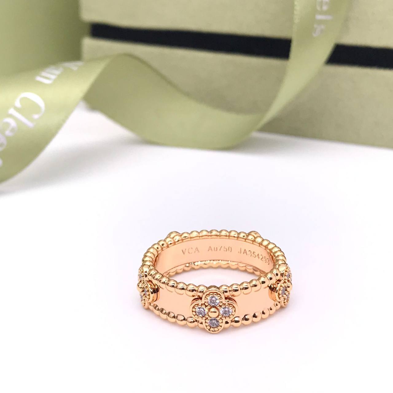 Трендовое кольцо Van Cleef BP-53067 Трендовое кольцо Van Cleef BP-53067