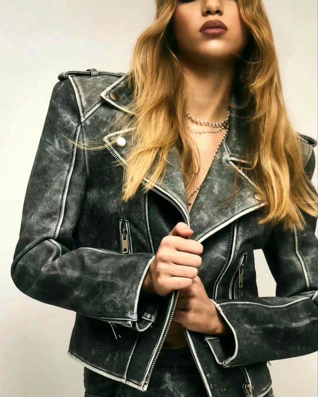 Кожаная куртка Yves Saint Laurent люкс BP-39926 Кожаная куртка Yves Saint Laurent люкс BP-39926