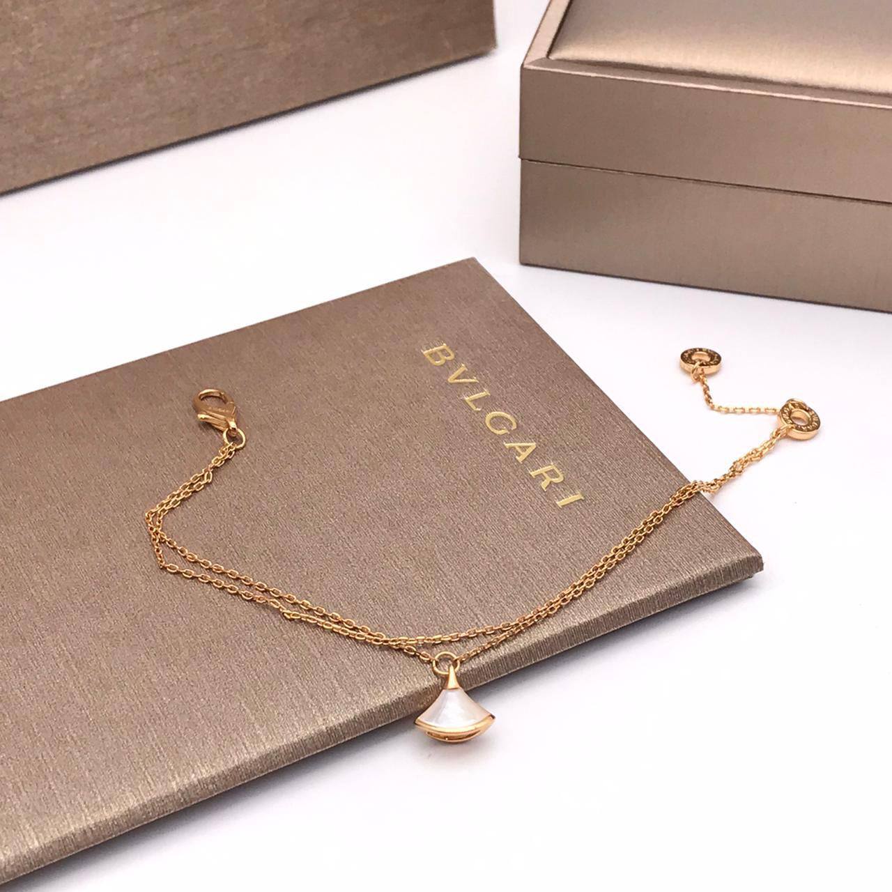 Трендовый браслет Bvlgari BP-22772 Трендовый браслет Bvlgari BP-22772