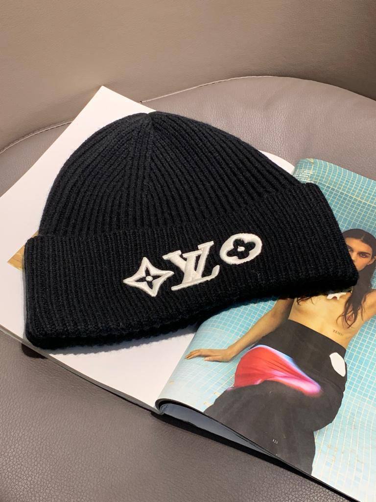 Коллекционная шапка Louis Vuitton BP-41431 Коллекционная шапка Louis Vuitton BP-41431