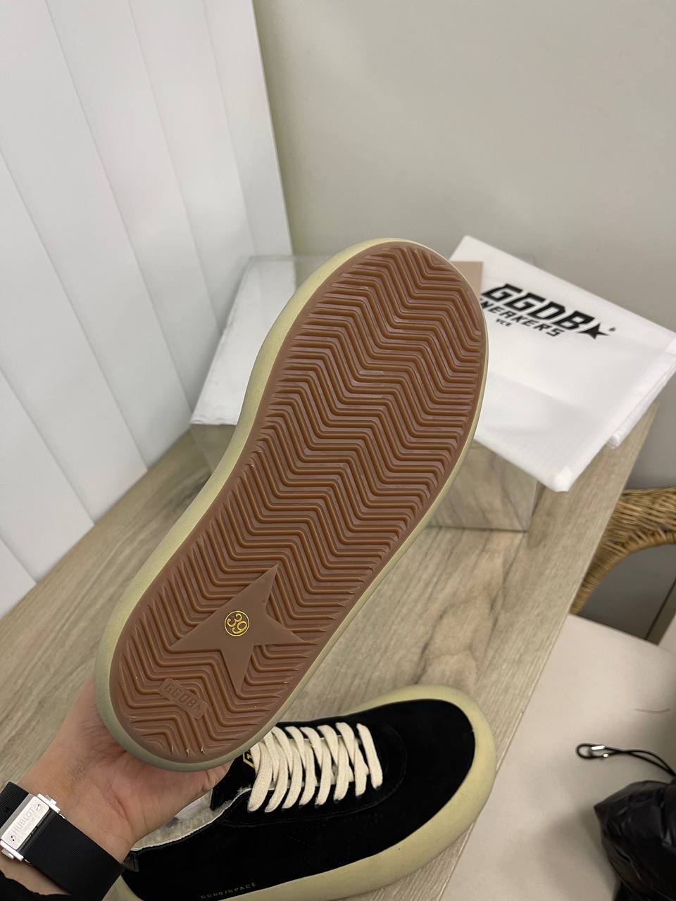 Повседневные женские кеды Golden Goose BP-24216 Повседневные женские кеды Golden Goose BP-24216