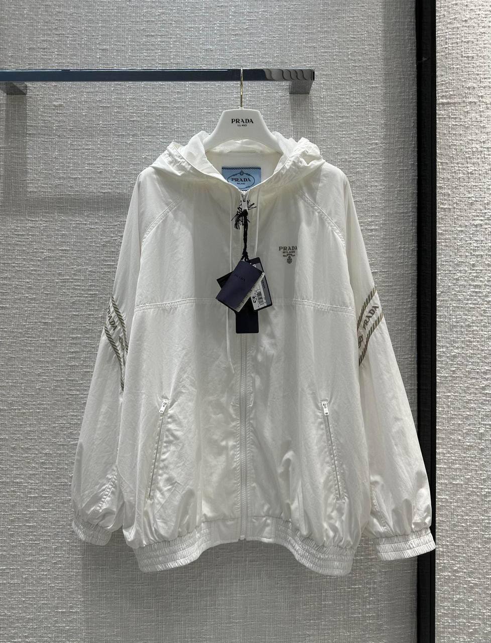 Элитная ветровка Prada BP-38127 Элитная ветровка Prada BP-38127