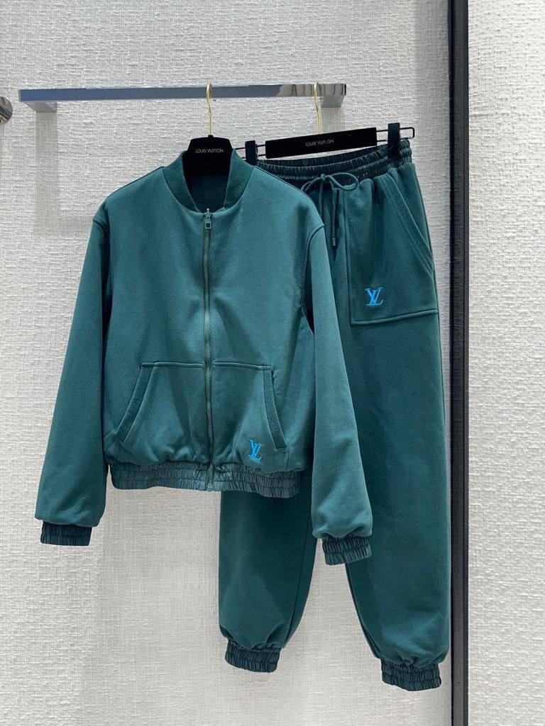 Коллекционный спортивный костюм Louis Vuitton BP-45287 Коллекционный спортивный костюм Louis Vuitton BP-45287