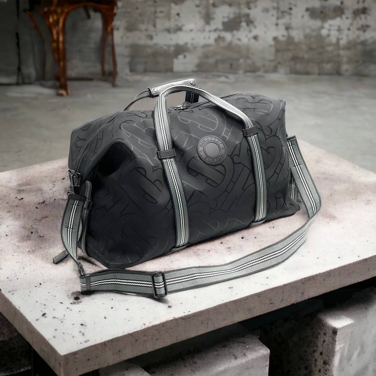 Burberry стильная сумка BP-40140 Burberry стильная сумка BP-40140