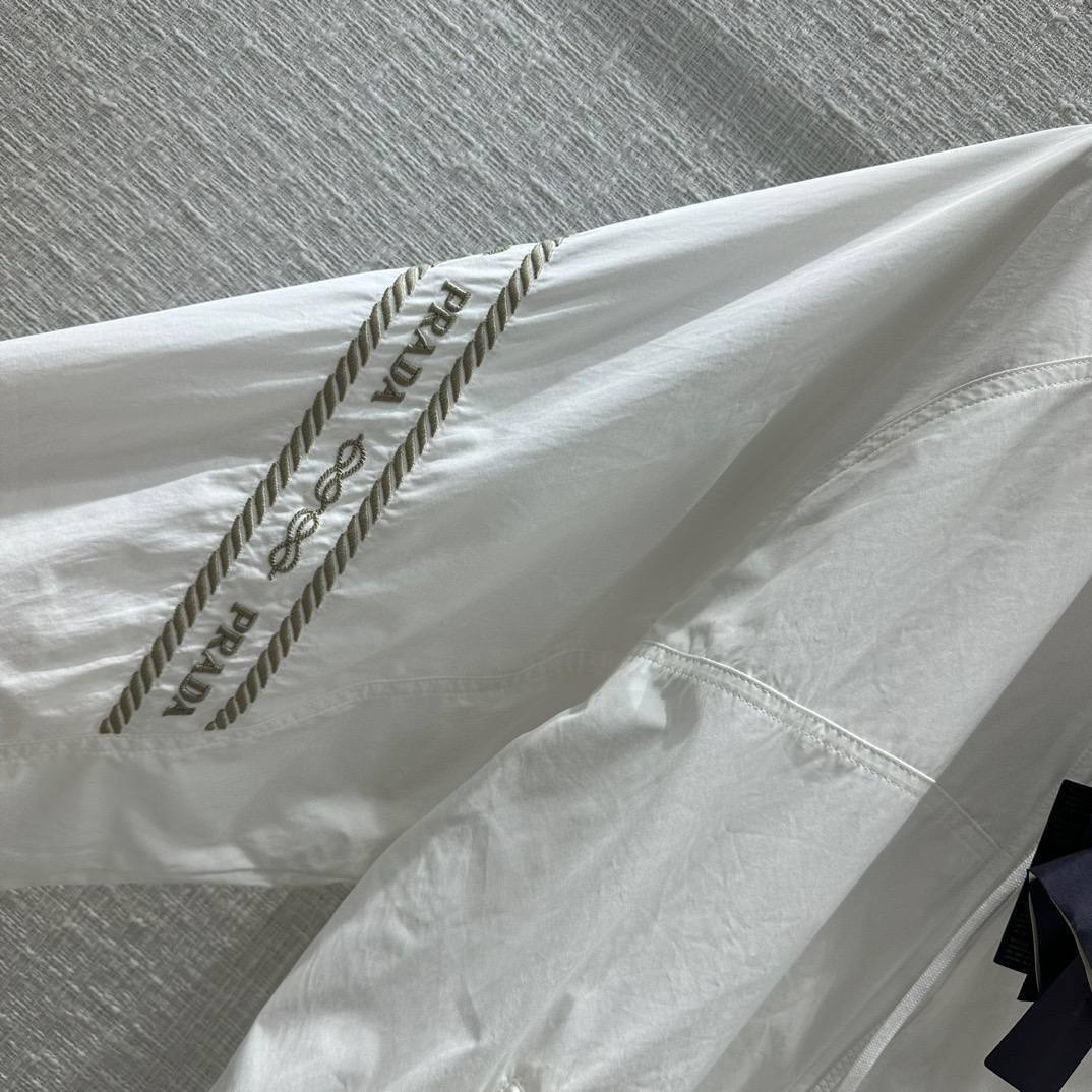 Элитная ветровка Prada BP-38127 Элитная ветровка Prada BP-38127