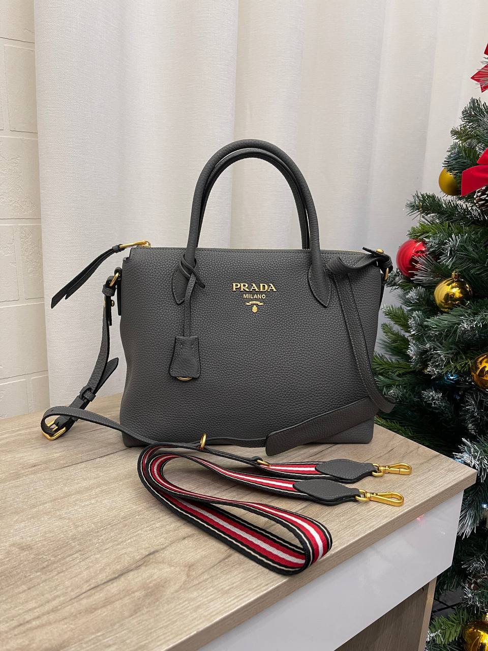 Элегантная женская сумка Prada BP-44746 Элегантная женская сумка Prada BP-44746
