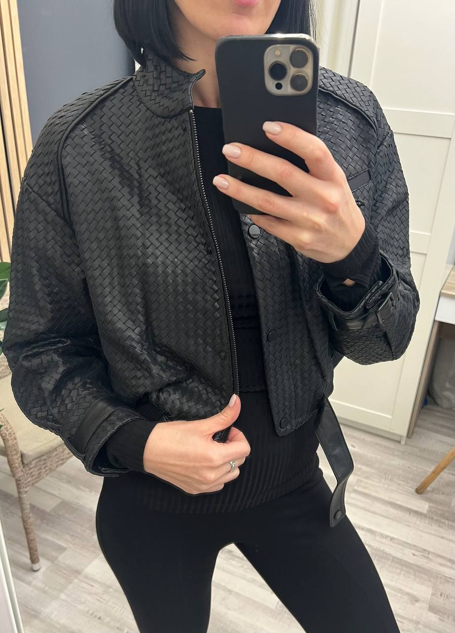 Бомбер стильный Bottega Veneta BP-17336 Бомбер стильный Bottega Veneta BP-17336