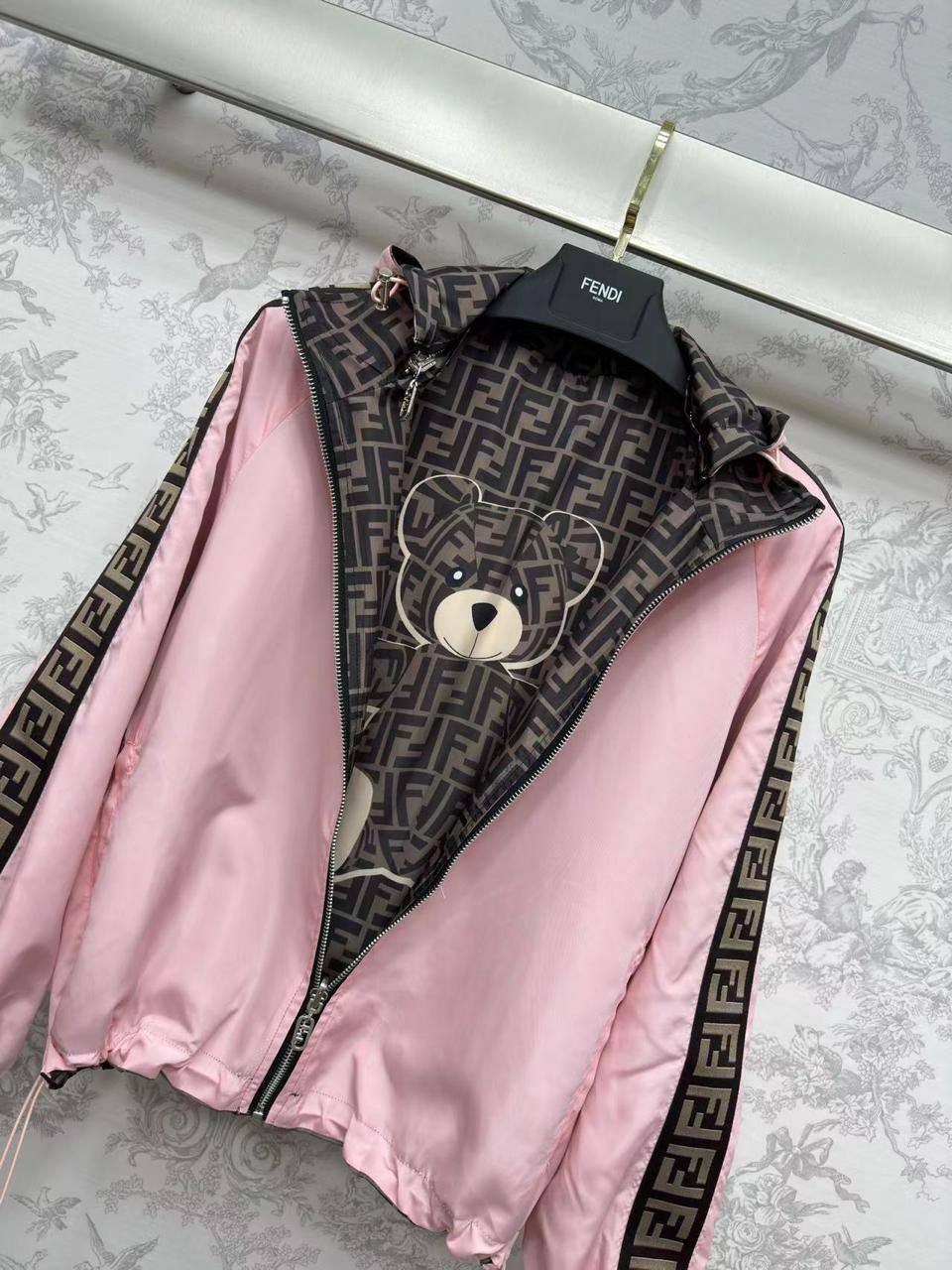 Премиум двусторонний костюм Fendi BP-47935 Премиум двусторонний костюм Fendi BP-47935