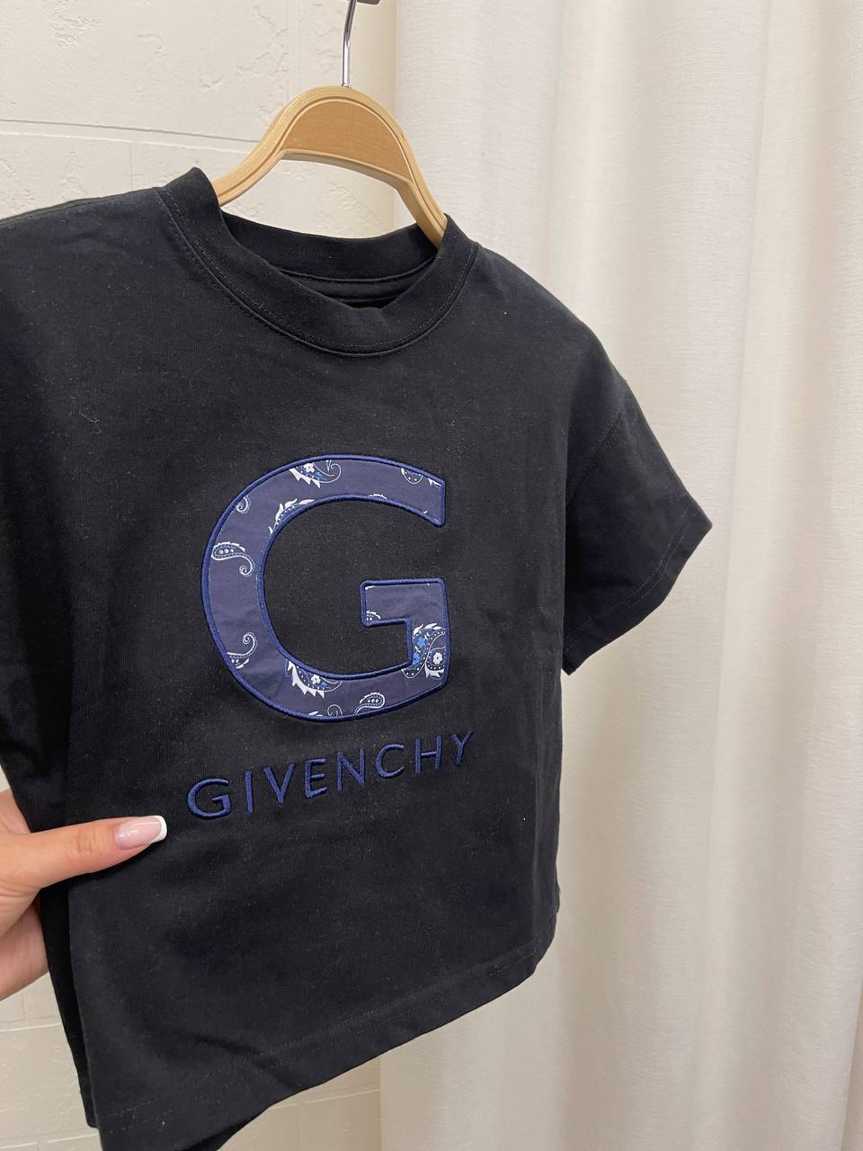 Эксклюзивная футболка Givenchy BP-46108 Эксклюзивная футболка Givenchy BP-46108