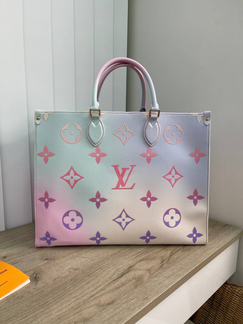 Коллекционная женская сумка Louis Vuitton BP-14080 Коллекционная женская сумка Louis Vuitton BP-14080