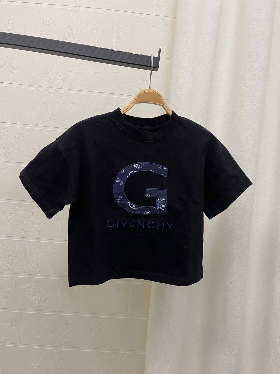 Эксклюзивная футболка Givenchy BP-46108 Эксклюзивная футболка Givenchy BP-46108